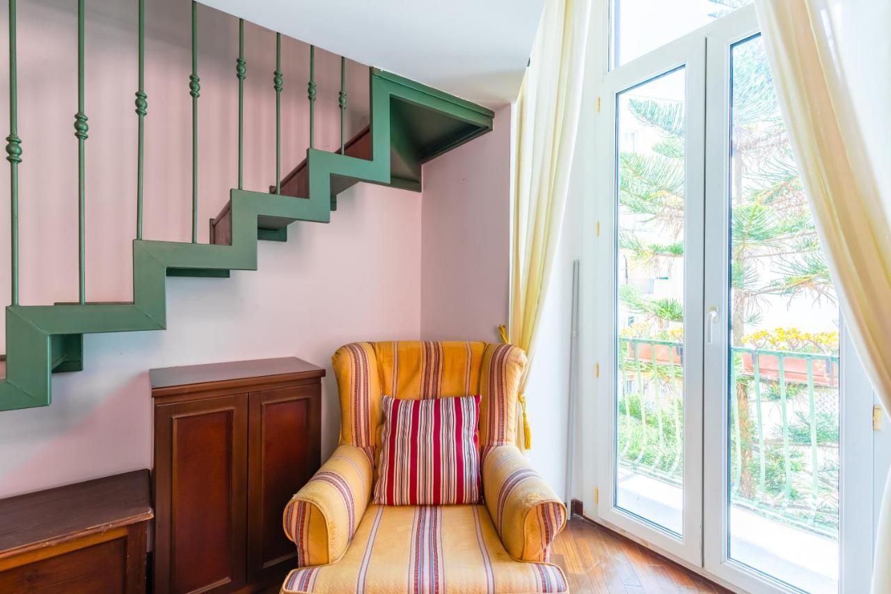 Grand Classic Apartment At San Martino By Napoliapartments Buitenkant foto
